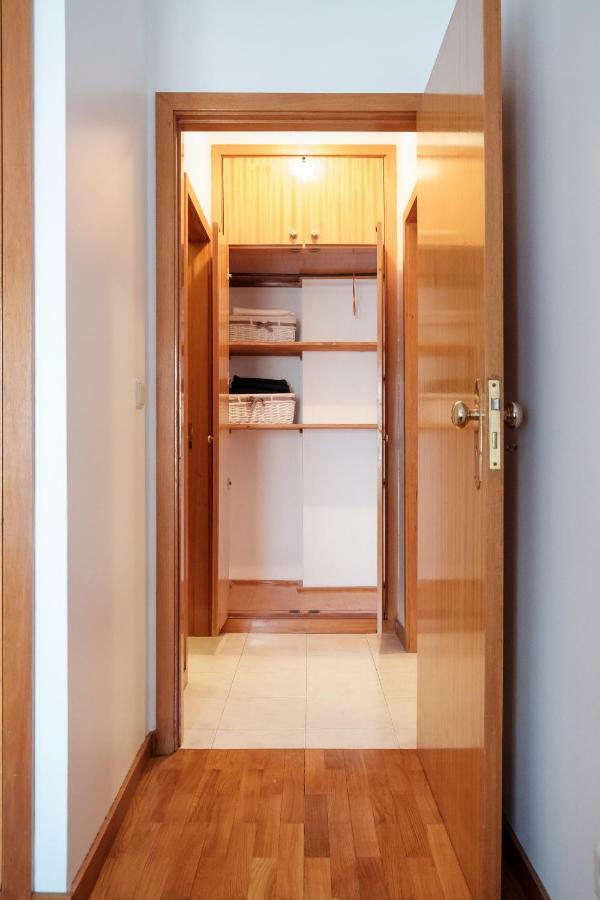 Apartment With Balcony In The Square بورتو المظهر الخارجي الصورة