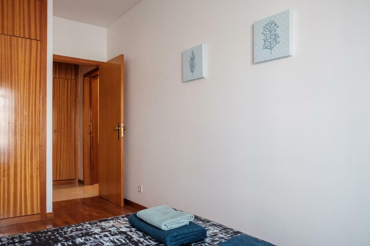 Apartment With Balcony In The Square بورتو المظهر الخارجي الصورة
