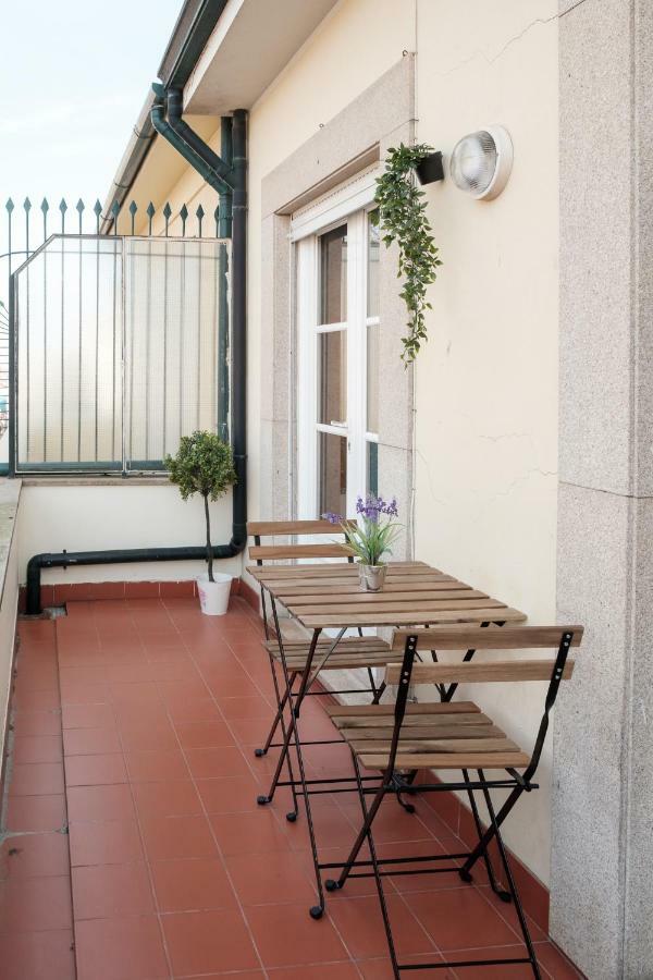 Apartment With Balcony In The Square بورتو المظهر الخارجي الصورة