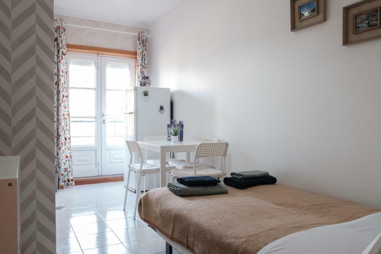 Apartment With Balcony In The Square بورتو المظهر الخارجي الصورة