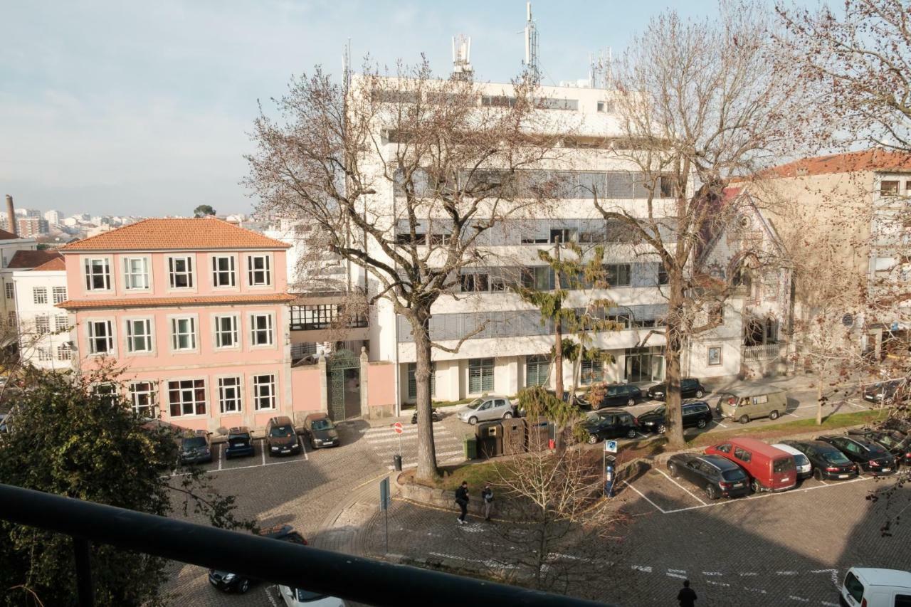 Apartment With Balcony In The Square بورتو المظهر الخارجي الصورة